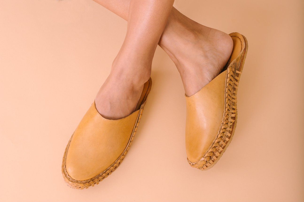 Solid Leather Slide - Natural